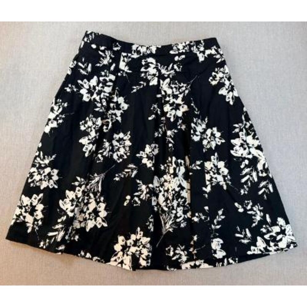 Valerie Stevens 10 Black White Floral Pleated Skirt A-Line Midi Casual Workwear